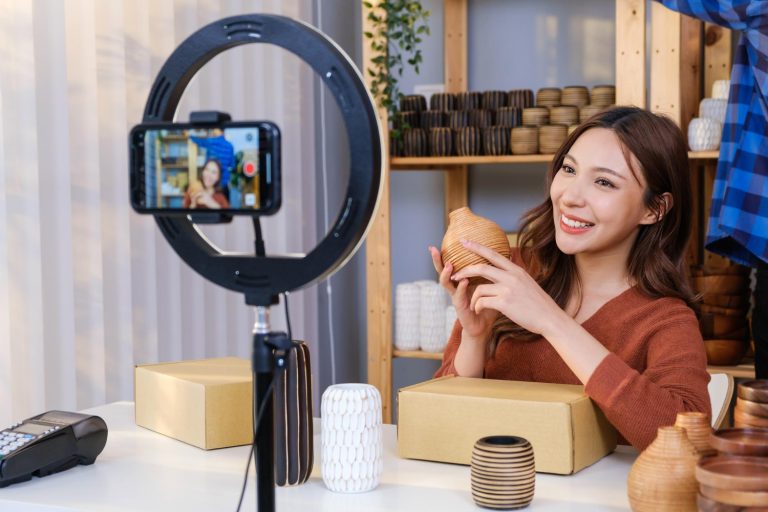 Live Commerce
