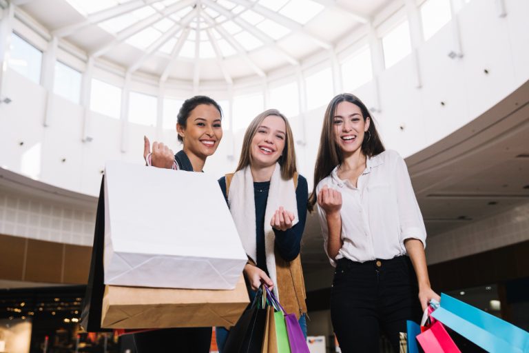 การสื่อสารกับลูกค้า